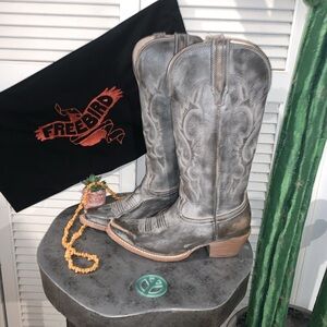 Freebird Distressed Gray Leather Western Boots - Women